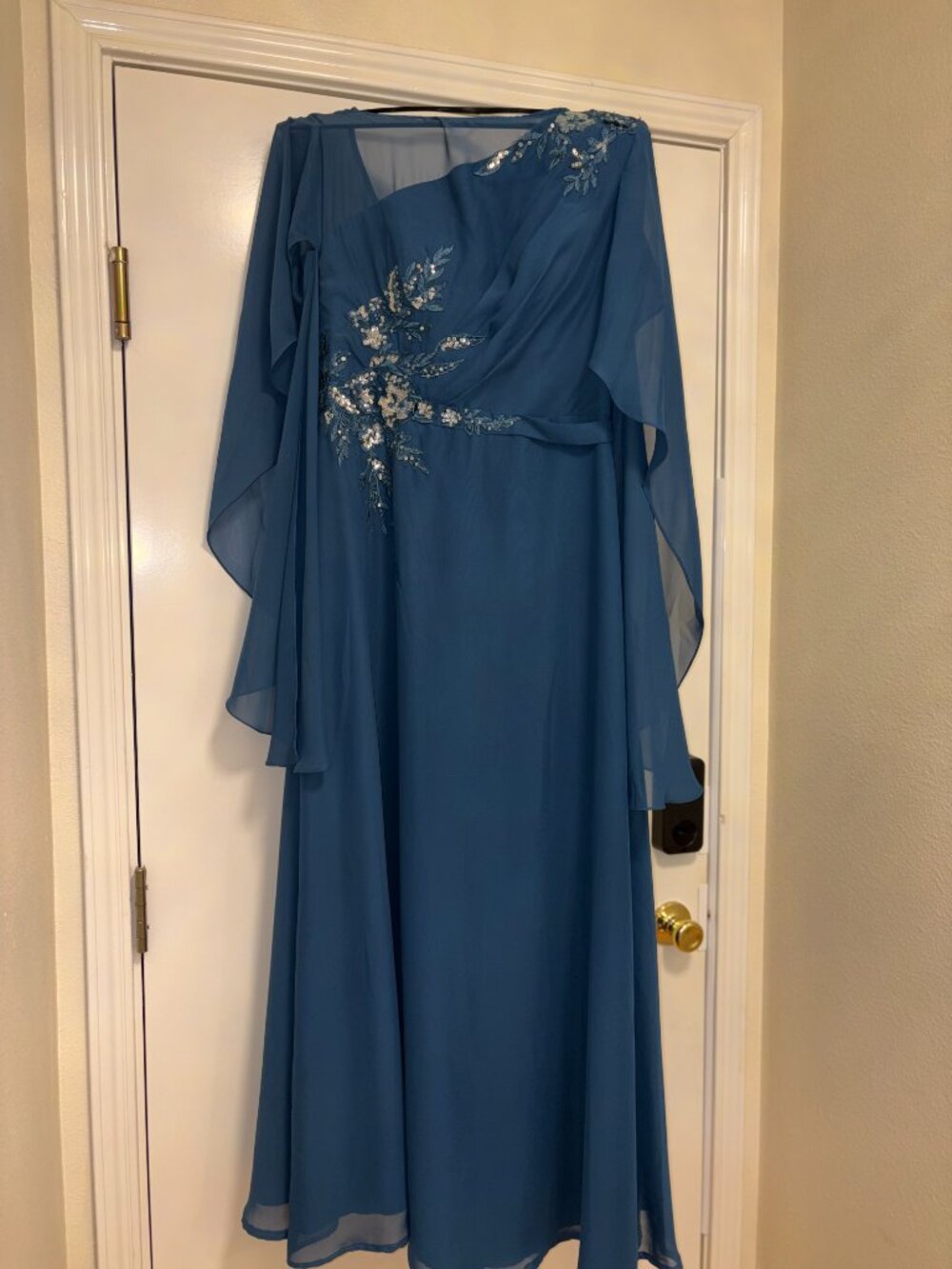 JJ's House Women's Formal Dress Size 8